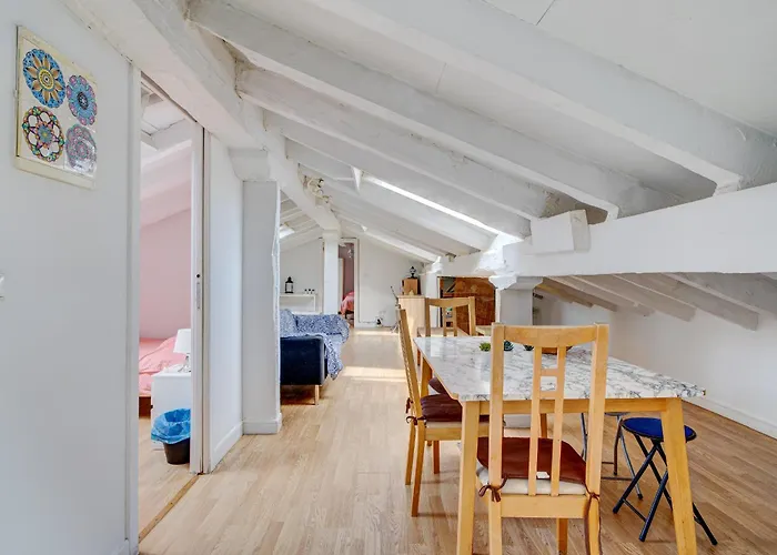 Preciosa Buhardilla En Centro アパート