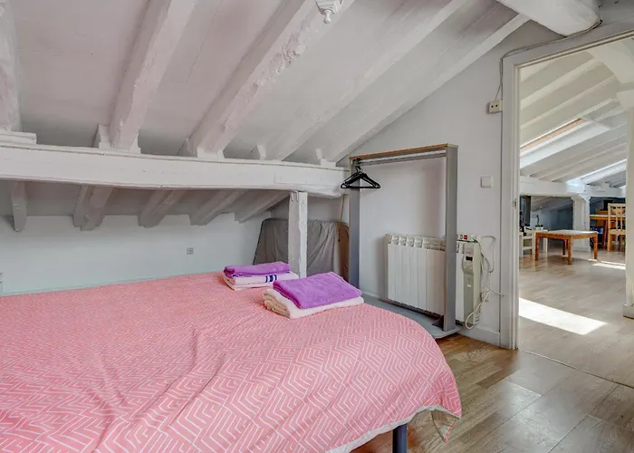 Preciosa Buhardilla En Centro