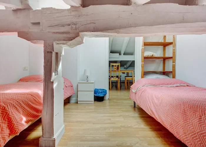 Preciosa Buhardilla En Centro アパート