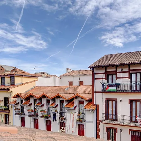 Apartment Preciosa Buhardilla En Centro Hondarribia