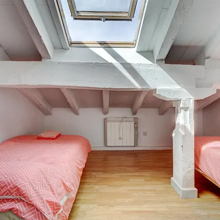 Διαμέρισμα Preciosa Buhardilla En Centro *