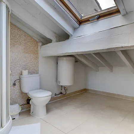 Preciosa Buhardilla En Centro Χονδαρρίμπια