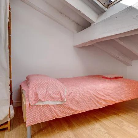 Διαμέρισμα Preciosa Buhardilla En Centro