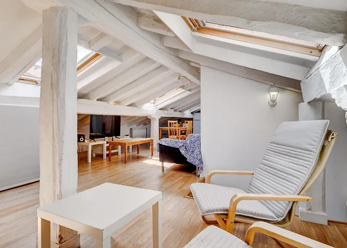 דירה Preciosa Buhardilla En Centro הונדאריבה