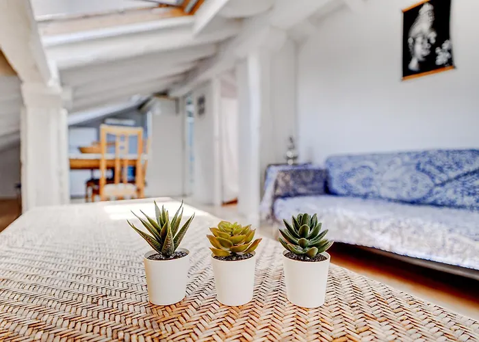 דירה Preciosa Buhardilla En Centro