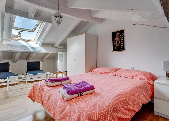 Preciosa Buhardilla En Centro דירה הונדאריבה