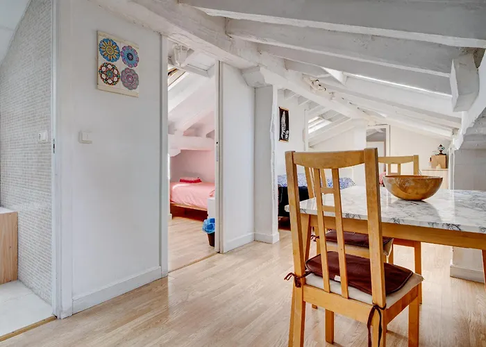 דירה Preciosa Buhardilla En Centro